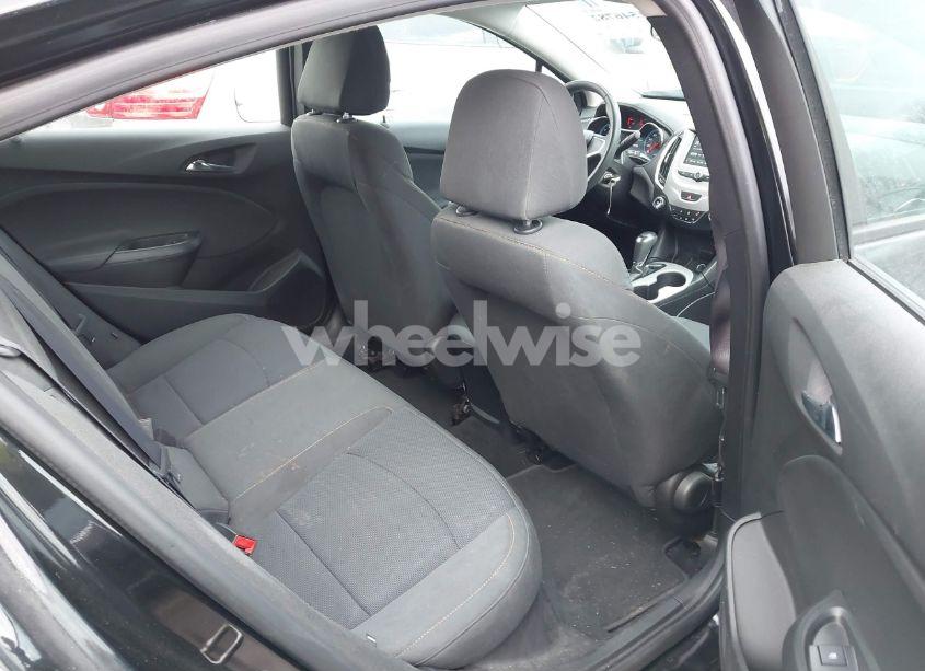 Photo 8 of 2017 Chevrolet Cruze LS AUTO (VIN 1G1BC5SM3H7138902)