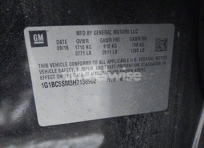 Photo 9 of 2017 Chevrolet Cruze LS AUTO (VIN 1G1BC5SM3H7138902)