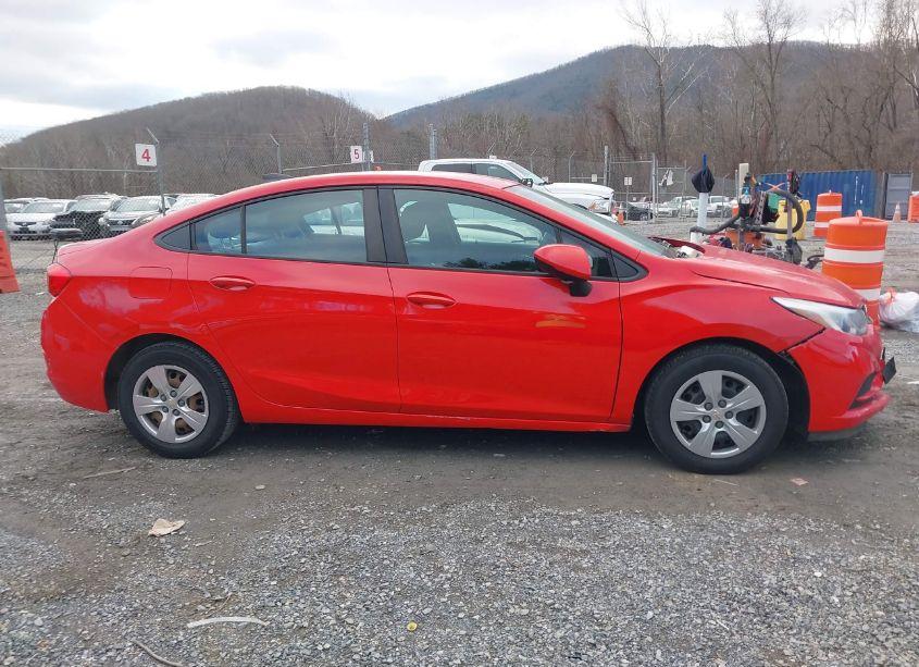 Photo 13 of 2017 Chevrolet Cruze LS AUTO (VIN 1G1BC5SM3H7150886)