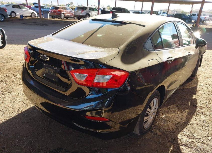 Photo 4 of 2017 Chevrolet Cruze LS AUTO (VIN 1G1BC5SM3H7153433)