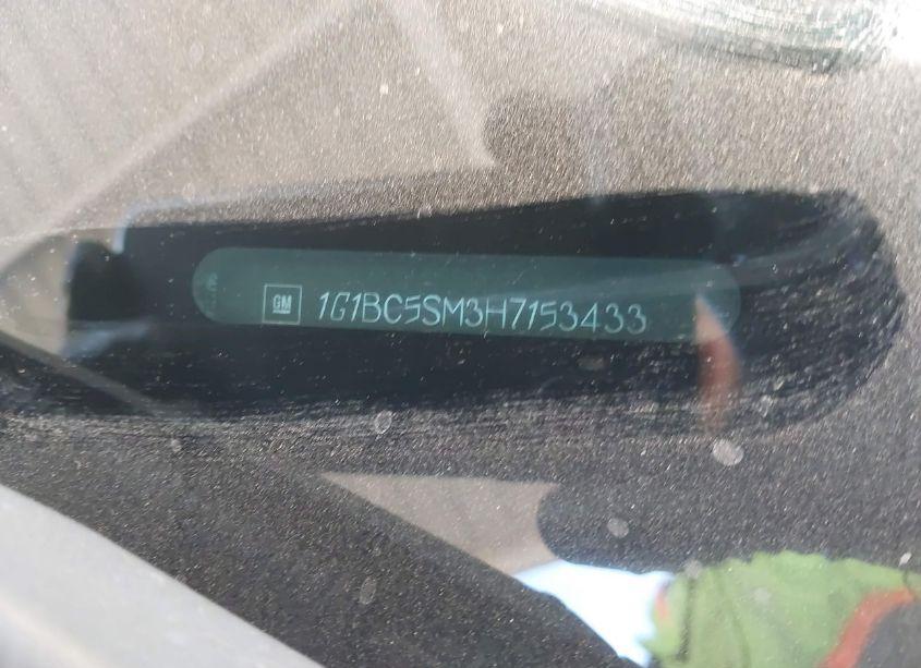 Photo 8 of 2017 Chevrolet Cruze LS AUTO (VIN 1G1BC5SM3H7153433)