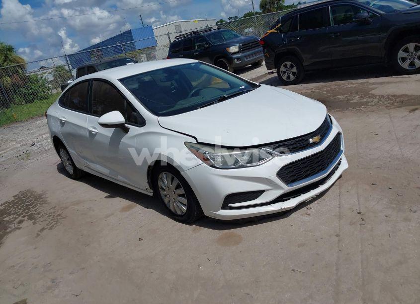 2017 Chevrolet Cruze LS AUTO (VIN 1G1BC5SM3H7202050) main photo