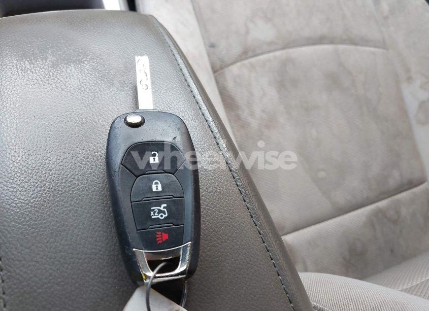 Photo 11 of 2017 Chevrolet Cruze LS AUTO (VIN 1G1BC5SM3H7202050)