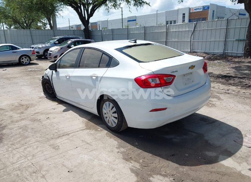 Photo 3 of 2017 Chevrolet Cruze LS AUTO (VIN 1G1BC5SM3H7202050)