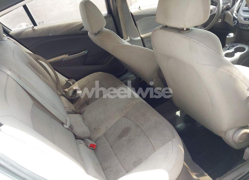 Photo 8 of 2017 Chevrolet Cruze LS AUTO (VIN 1G1BC5SM3H7202050)