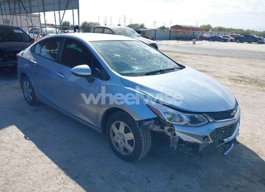 2017 Chevrolet Cruze LS AUTO (VIN 1G1BC5SM3H7232150) main photo