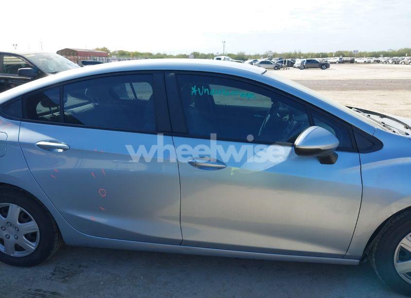 Photo 13 of 2017 Chevrolet Cruze LS AUTO (VIN 1G1BC5SM3H7232150)