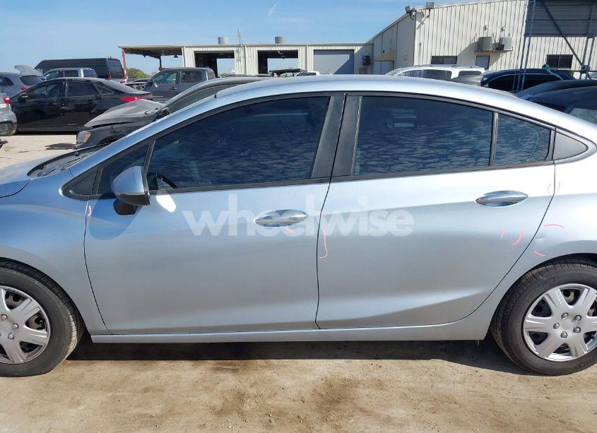 Photo 14 of 2017 Chevrolet Cruze LS AUTO (VIN 1G1BC5SM3H7232150)