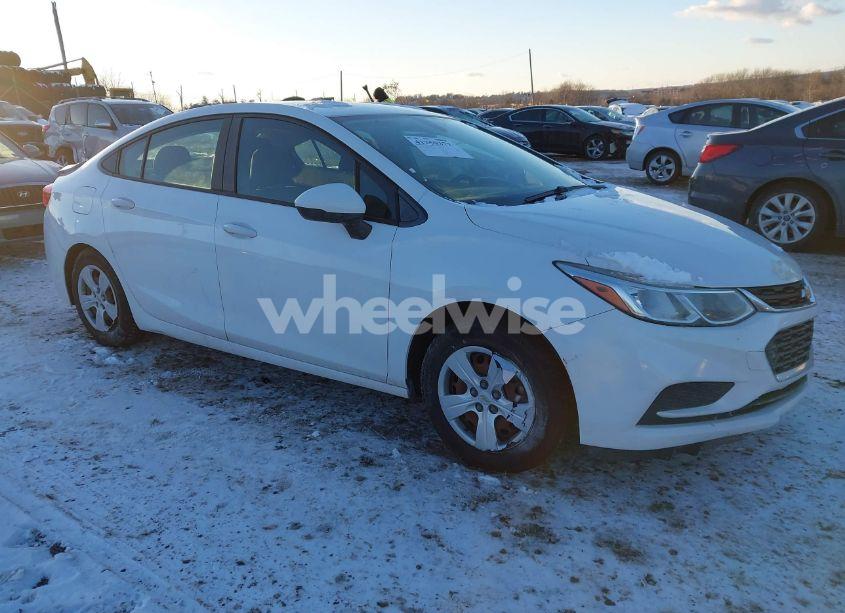 2017 Chevrolet Cruze LS AUTO (VIN 1G1BC5SM3H7270056) main photo