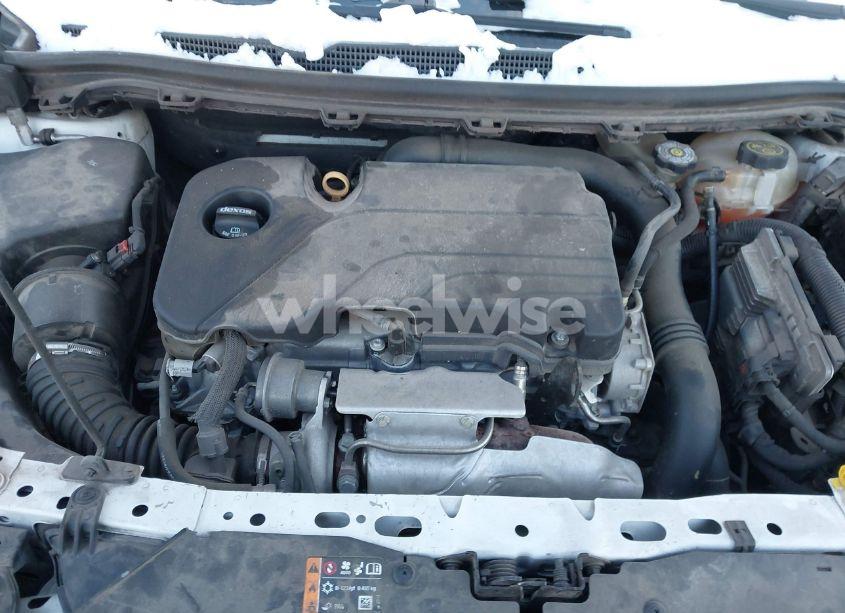 Photo 10 of 2017 Chevrolet Cruze LS AUTO (VIN 1G1BC5SM3H7270056)