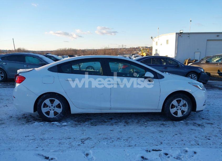 Photo 12 of 2017 Chevrolet Cruze LS AUTO (VIN 1G1BC5SM3H7270056)