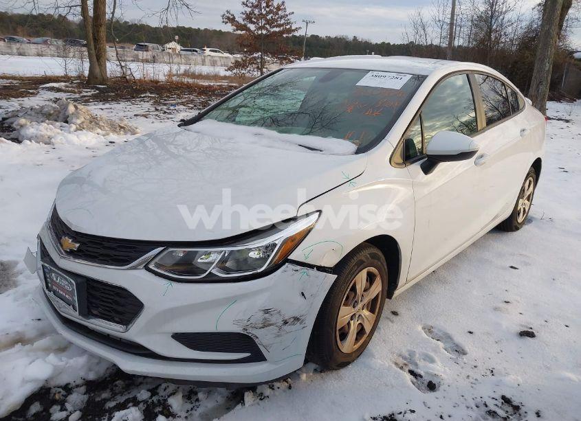 Photo 2 of 2017 Chevrolet Cruze LS AUTO (VIN 1G1BC5SM3H7275872)