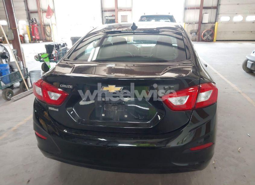 Photo 16 of 2017 Chevrolet Cruze LS AUTO (VIN 1G1BC5SM3H7279078)