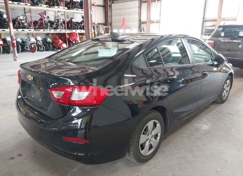 Photo 4 of 2017 Chevrolet Cruze LS AUTO (VIN 1G1BC5SM3H7279078)