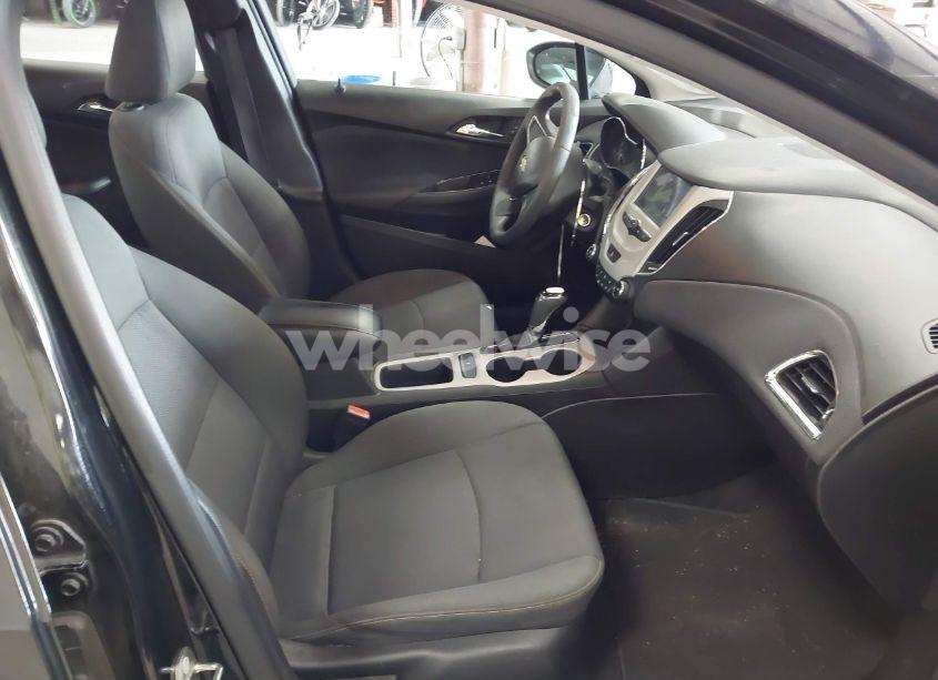 Photo 5 of 2017 Chevrolet Cruze LS AUTO (VIN 1G1BC5SM3H7279078)
