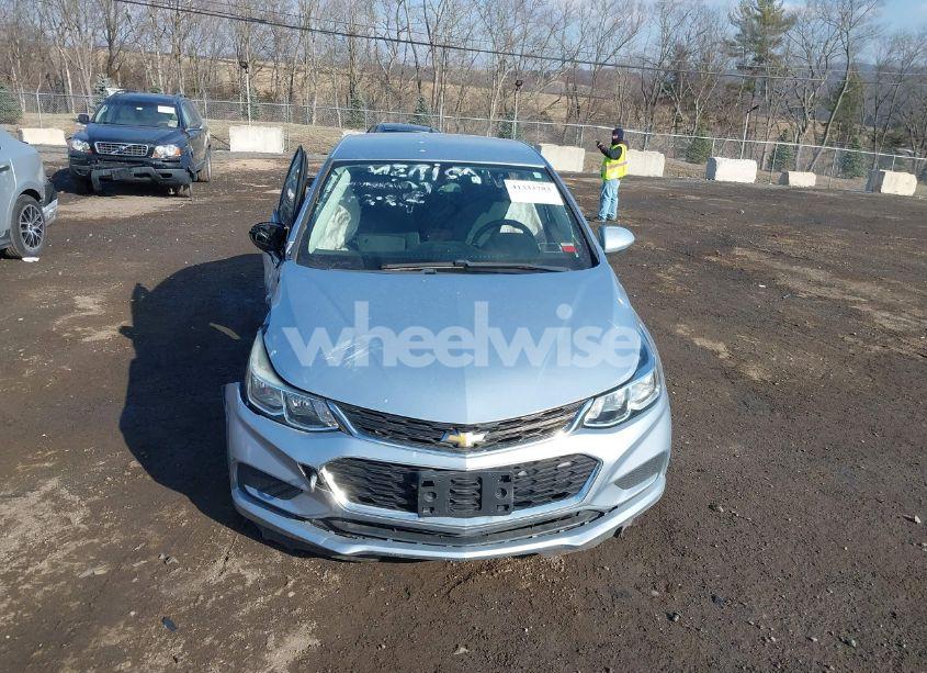 Photo 12 of 2018 Chevrolet Cruze LS AUTO (VIN 1G1BC5SM3J7142647)