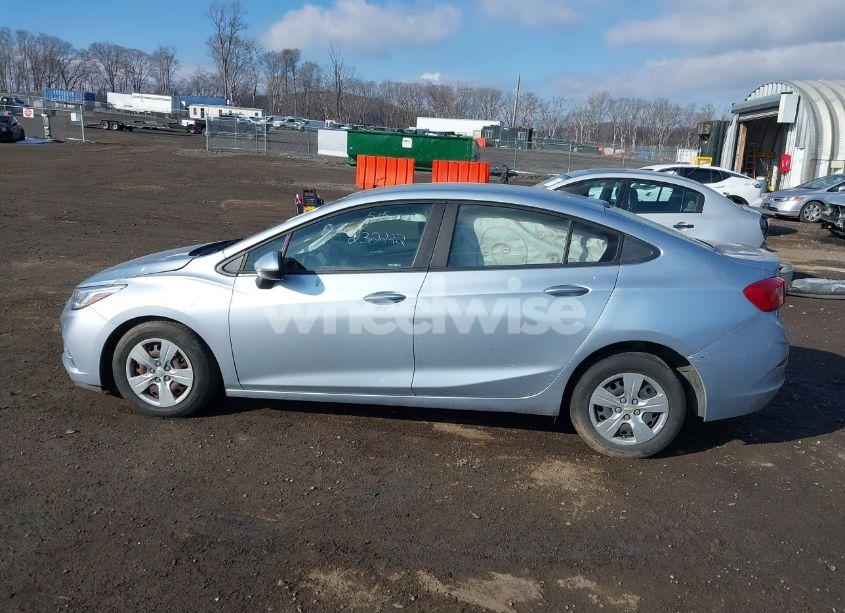 Photo 14 of 2018 Chevrolet Cruze LS AUTO (VIN 1G1BC5SM3J7142647)