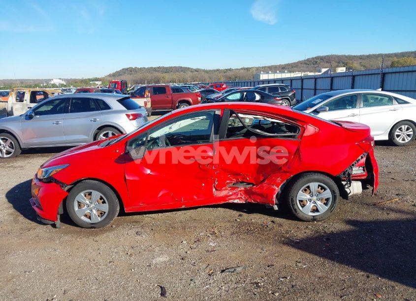 Photo 14 of 2018 Chevrolet Cruze LS AUTO (VIN 1G1BC5SM3J7144172)