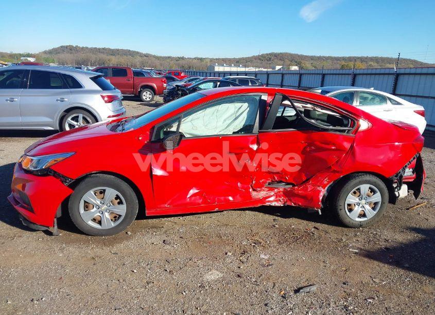 Photo 6 of 2018 Chevrolet Cruze LS AUTO (VIN 1G1BC5SM3J7144172)