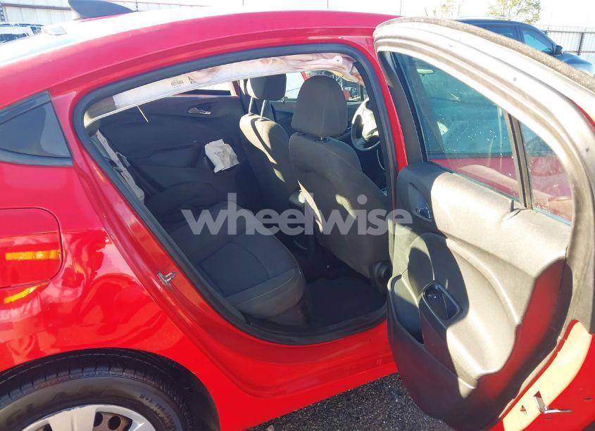 Photo 8 of 2018 Chevrolet Cruze LS AUTO (VIN 1G1BC5SM3J7144172)