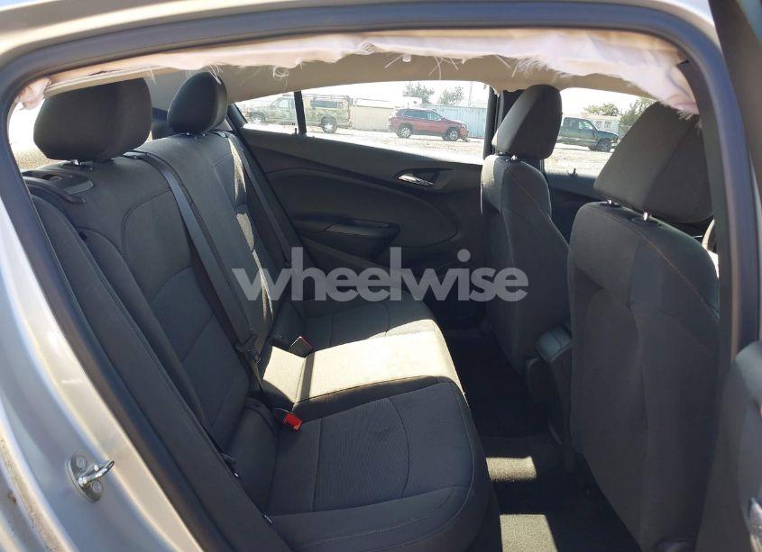 Photo 8 of 2018 Chevrolet Cruze LS AUTO (VIN 1G1BC5SM3J7158105)