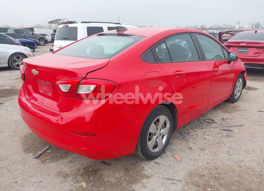 Photo 4 of 2018 Chevrolet Cruze LS AUTO (VIN 1G1BC5SM3J7196885)