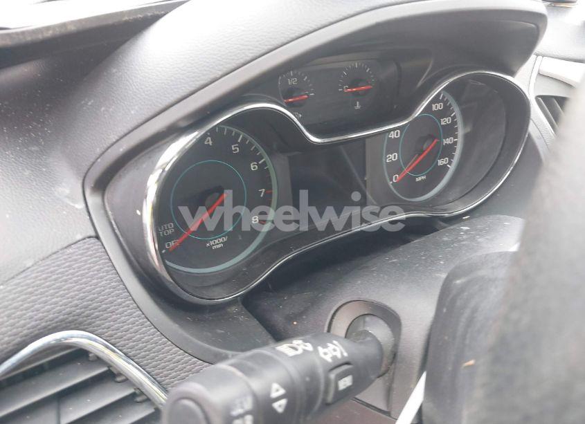 Photo 7 of 2018 Chevrolet Cruze LS AUTO (VIN 1G1BC5SM3J7196885)