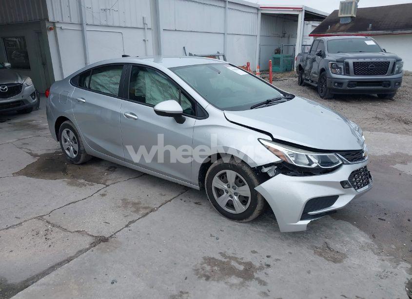 2018 Chevrolet Cruze LS AUTO (VIN 1G1BC5SM3J7204824) main photo