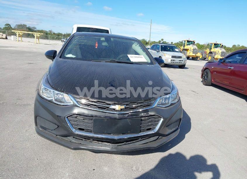 Photo 12 of 2018 Chevrolet Cruze LS AUTO (VIN 1G1BC5SM3J7214656)