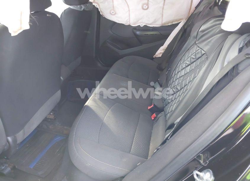 Photo 8 of 2018 Chevrolet Cruze LS AUTO (VIN 1G1BC5SM3J7214656)