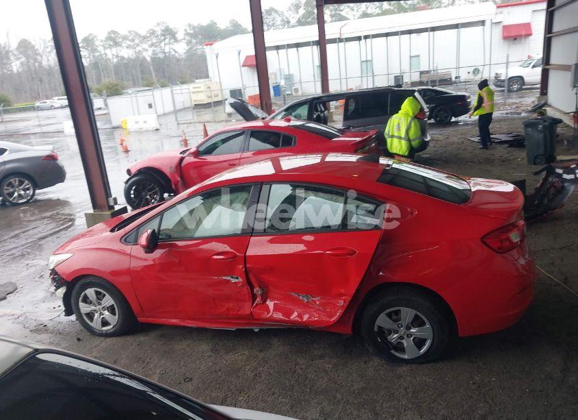 Photo 15 of 2018 Chevrolet Cruze LS AUTO (VIN 1G1BC5SM3J7219436)