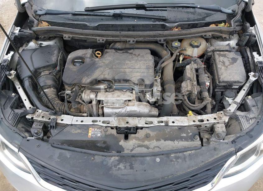 Photo 10 of 2018 Chevrolet Cruze LS AUTO (VIN 1G1BC5SM3J7241825)