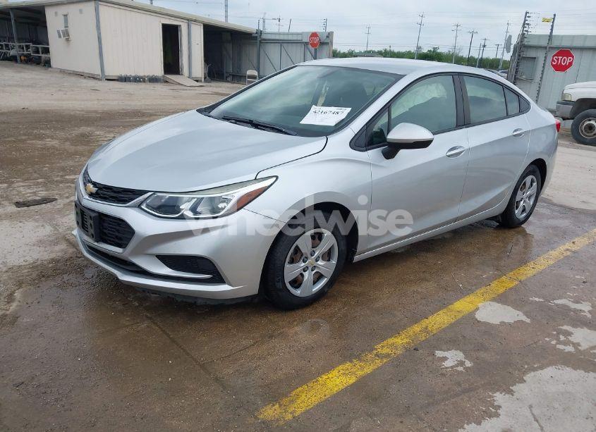 Photo 2 of 2018 Chevrolet Cruze LS AUTO (VIN 1G1BC5SM3J7241825)