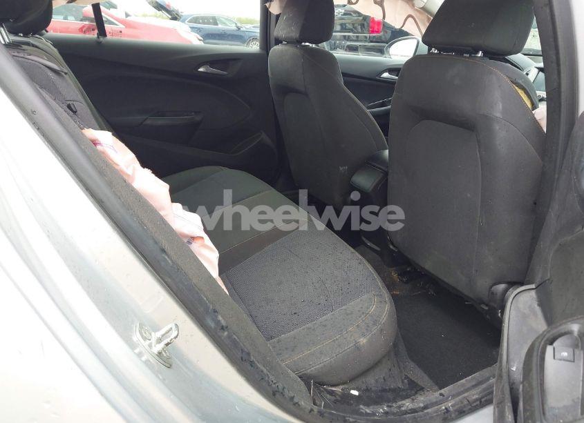 Photo 8 of 2018 Chevrolet Cruze LS AUTO (VIN 1G1BC5SM3J7241825)