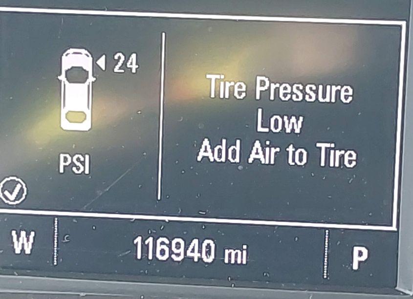 Photo 16 of 2019 Chevrolet Cruze LS (VIN 1G1BC5SM3K7109536)