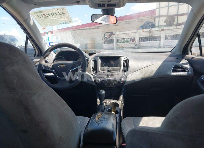 Photo 18 of 2019 Chevrolet Cruze LS (VIN 1G1BC5SM3K7135697)