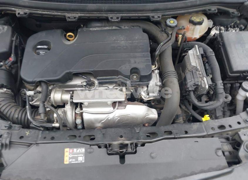 Photo 10 of 2019 Chevrolet Cruze LS (VIN 1G1BC5SM3K7149292)