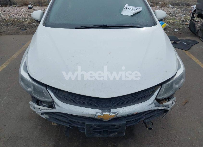Photo 12 of 2019 Chevrolet Cruze LS (VIN 1G1BC5SM3K7153066)