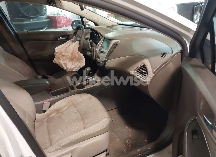 Photo 5 of 2016 Chevrolet Cruze LS AUTO (VIN 1G1BC5SM4G7234889)