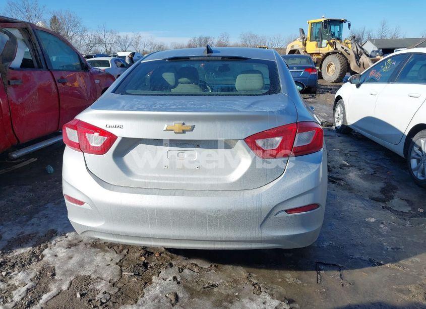 Photo 16 of 2016 Chevrolet Cruze LS AUTO (VIN 1G1BC5SM4G7241180)