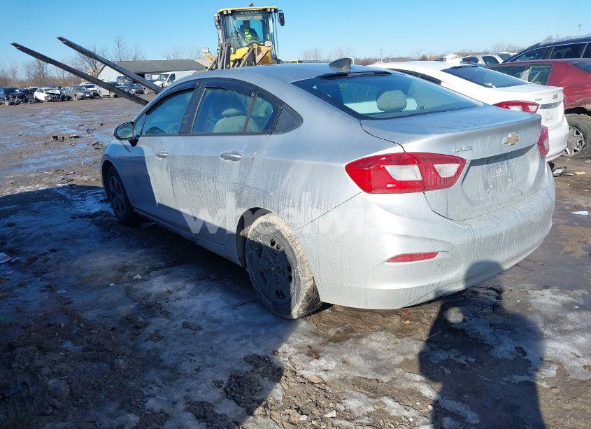 Photo 3 of 2016 Chevrolet Cruze LS AUTO (VIN 1G1BC5SM4G7241180)