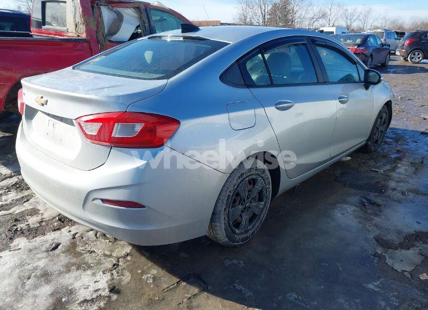 Photo 4 of 2016 Chevrolet Cruze LS AUTO (VIN 1G1BC5SM4G7241180)