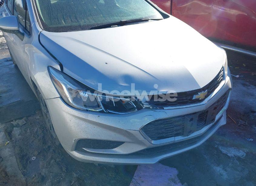 Photo 6 of 2016 Chevrolet Cruze LS AUTO (VIN 1G1BC5SM4G7241180)