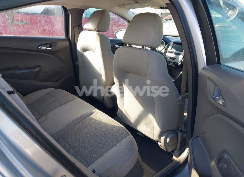Photo 8 of 2016 Chevrolet Cruze LS AUTO (VIN 1G1BC5SM4G7241180)