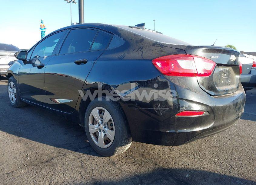 Photo 3 of 2016 Chevrolet Cruze LS AUTO (VIN 1G1BC5SM4G7273210)