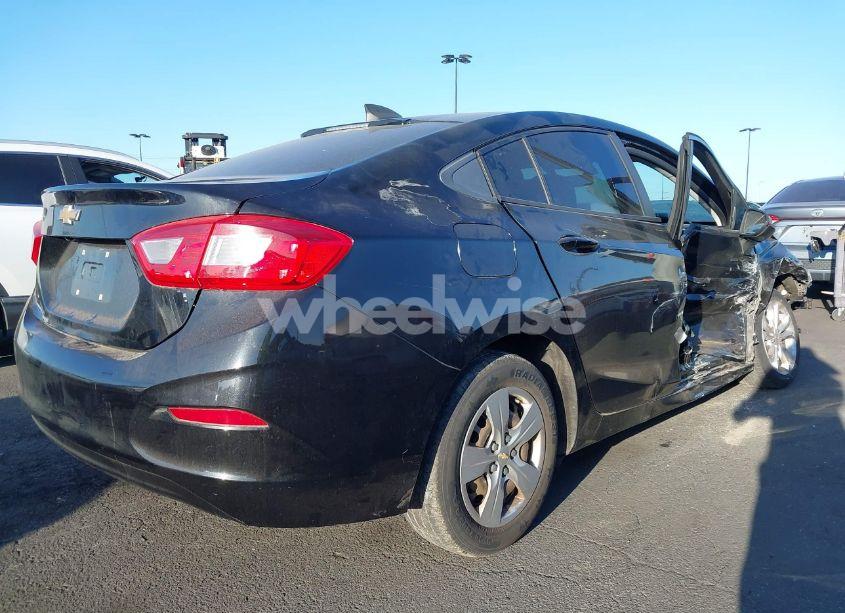 Photo 4 of 2016 Chevrolet Cruze LS AUTO (VIN 1G1BC5SM4G7273210)