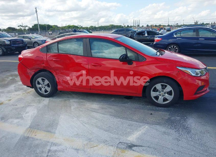 Photo 13 of 2017 Chevrolet Cruze LS AUTO (VIN 1G1BC5SM4H7101289)