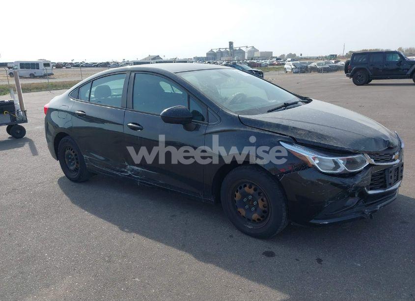 2017 Chevrolet Cruze LS AUTO (VIN 1G1BC5SM4H7119808) main photo