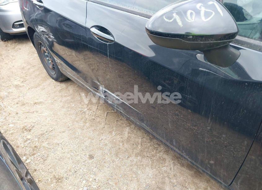 Photo 17 of 2017 Chevrolet Cruze LS AUTO (VIN 1G1BC5SM4H7119808)