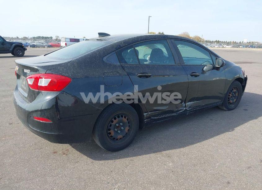 Photo 4 of 2017 Chevrolet Cruze LS AUTO (VIN 1G1BC5SM4H7119808)
